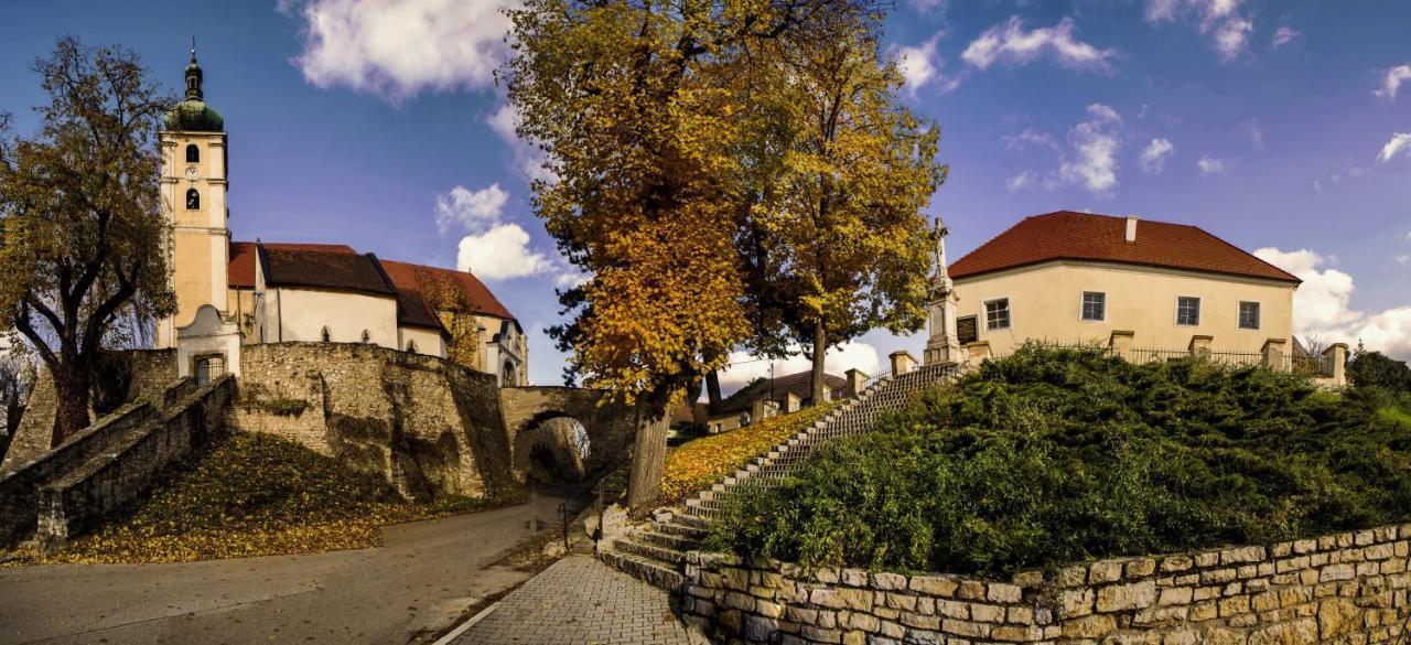 Apartamento Palatín Čachtice Exterior foto